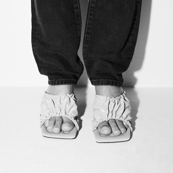 ZARA BNWT Ruched Heeled Sandals US Size 6 - Picture 6 of 7